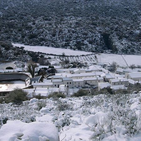 Tugasa Hotel Y Casas Rurales La Posada Villaluenga Del Rosario Ngoại thất bức ảnh