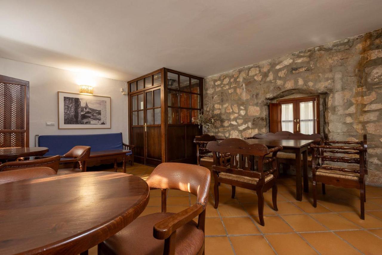 Tugasa Hotel Y Casas Rurales La Posada Villaluenga Del Rosario Ngoại thất bức ảnh