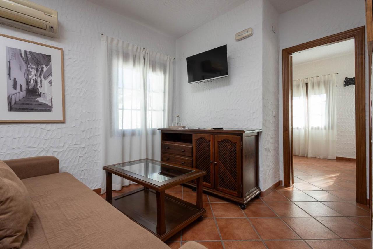 Tugasa Hotel Y Casas Rurales La Posada Villaluenga Del Rosario Ngoại thất bức ảnh