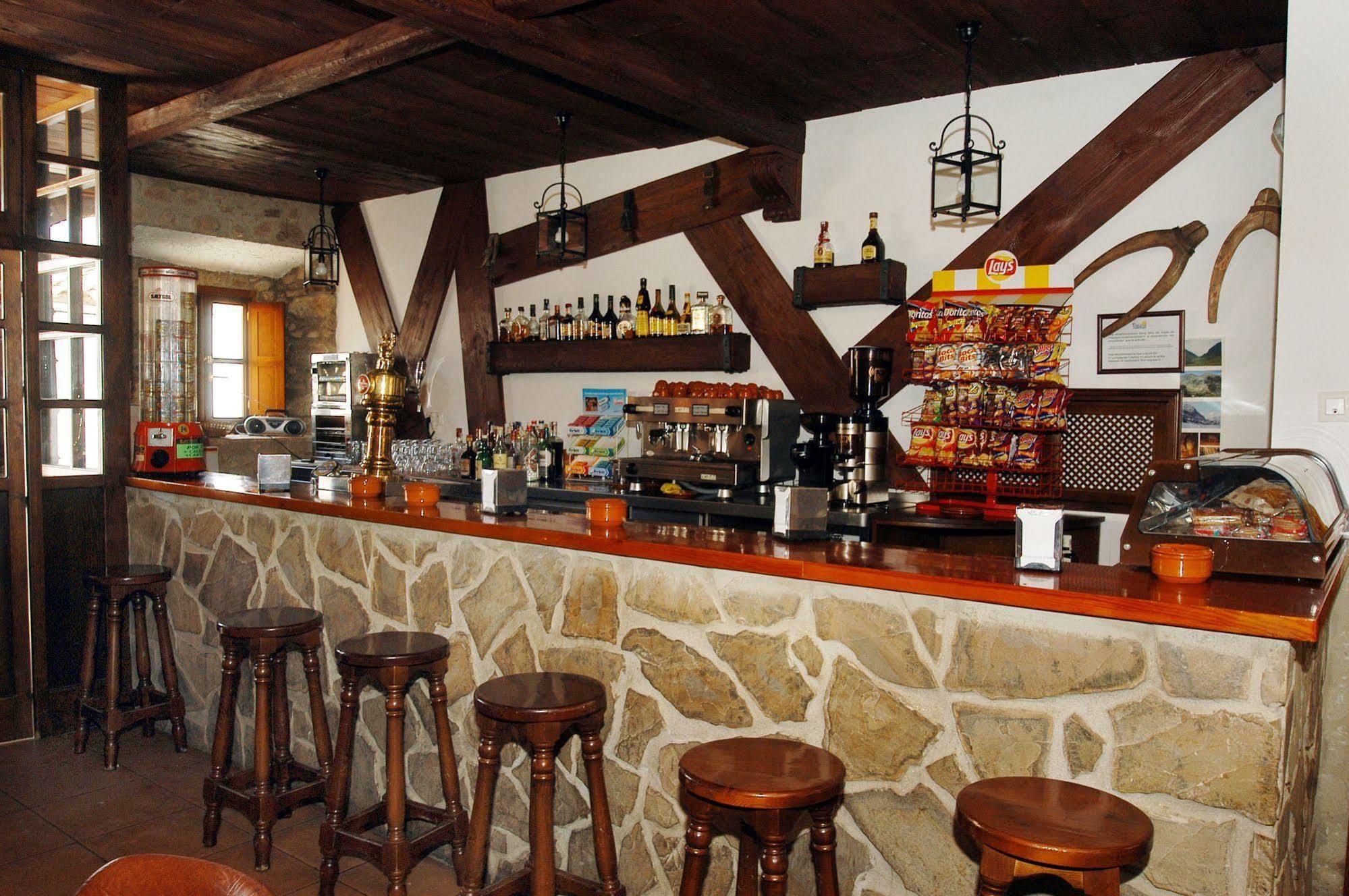 Tugasa Hotel Y Casas Rurales La Posada Villaluenga Del Rosario Ngoại thất bức ảnh
